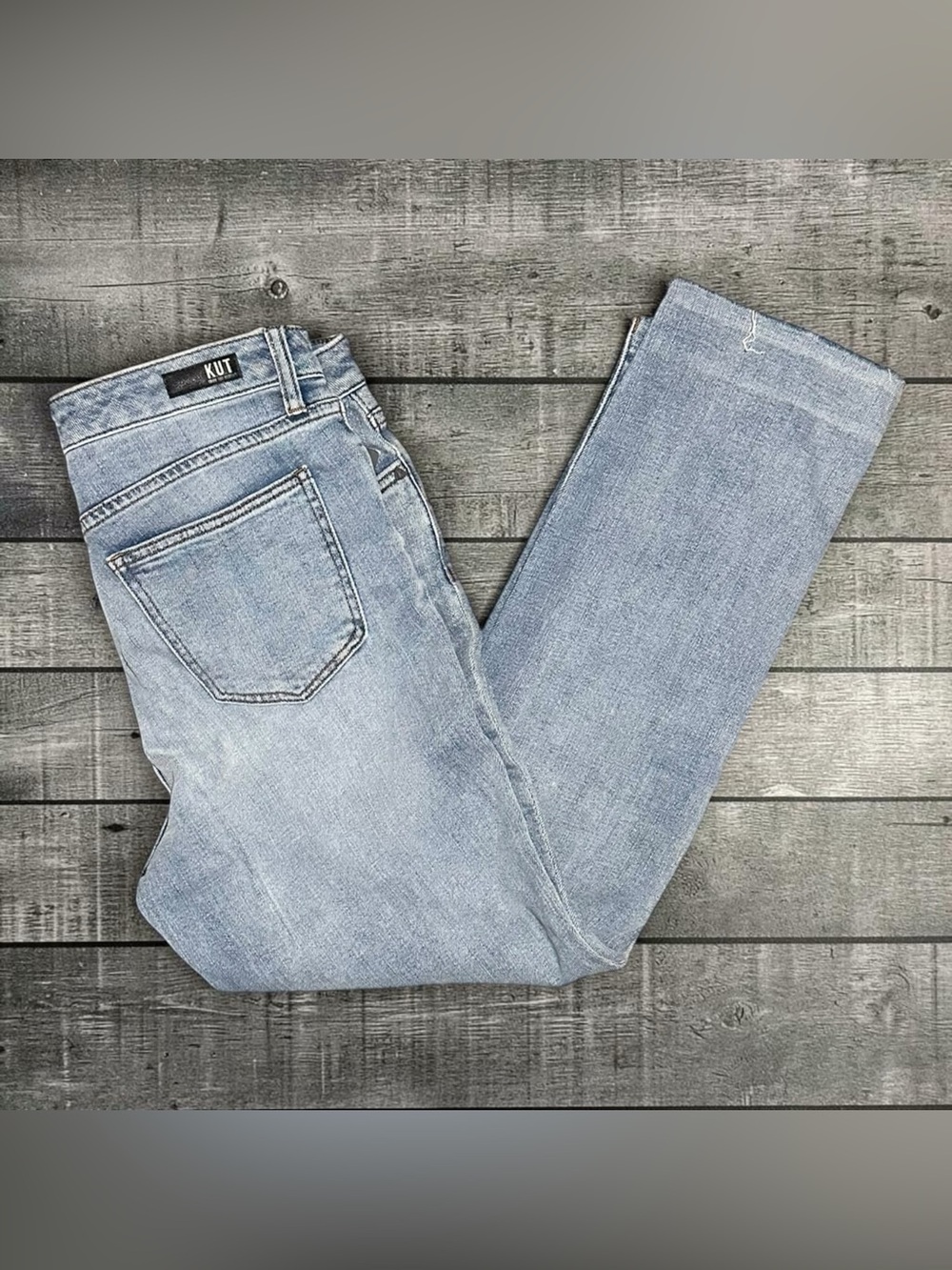 NWT KUT from the Kloth Reese High Rise Fab Ab Ankle Straight Jeans 10 Frayed
